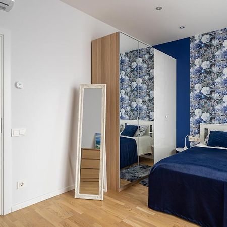 1-Bedroom Penthouse With Underground Parking Riga Esterno foto