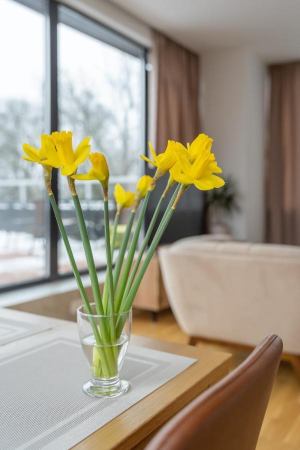 1-Bedroom Penthouse With Underground Parking Riga Esterno foto